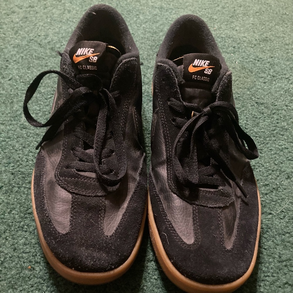 Nike SB FC CLASSIC